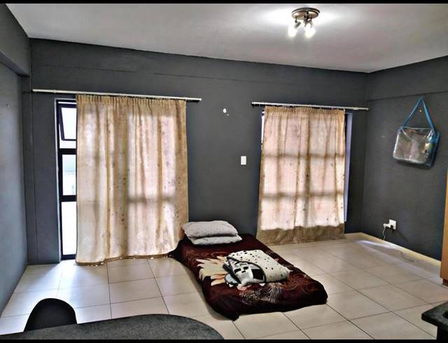 1 BEDROOM APARTMENT FOR SALE IN MILPARK